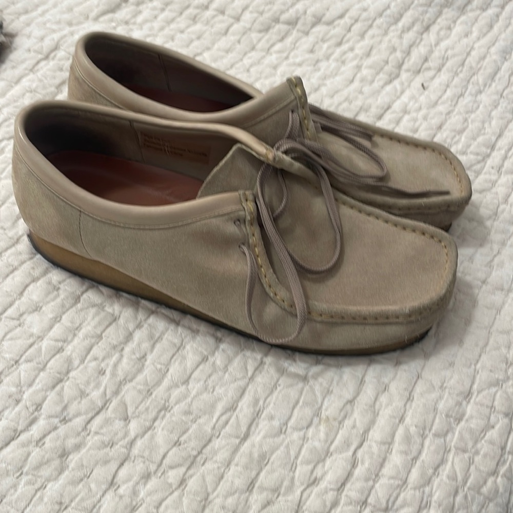 Clarks Wallabees